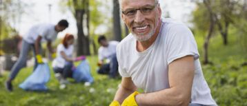 11 Meaningful Ways Seniors can Volunteer in 2024