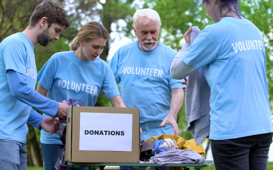 How to Volunteer as a Senior In 2026