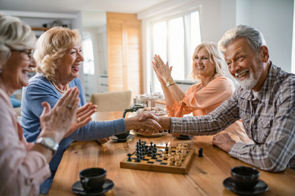 10+ Popular Mind-stimulating Games for Seniors