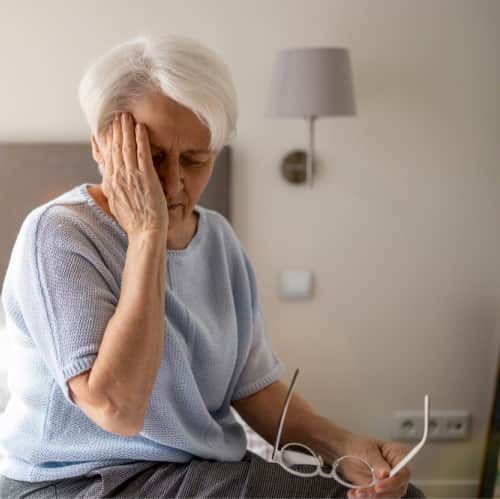 headache in elderly women