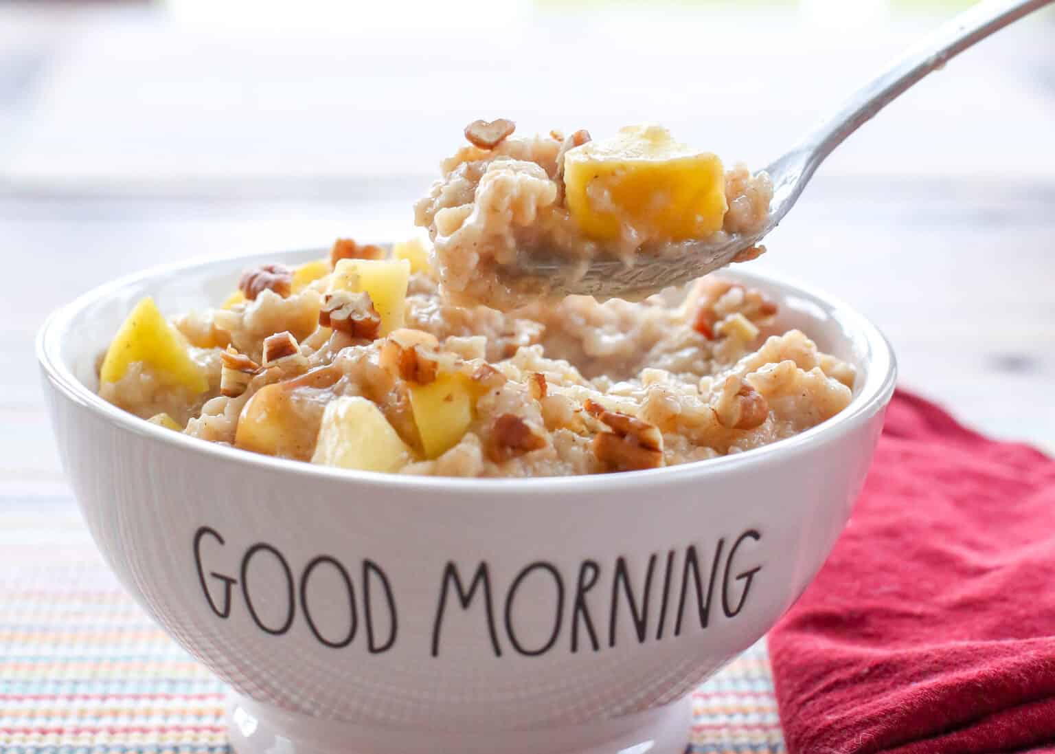 Apple Cinnamon Oatmeal