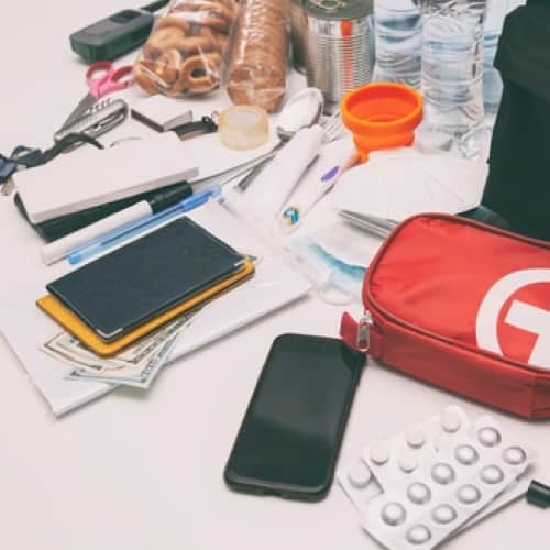 Prepare an emergency kit