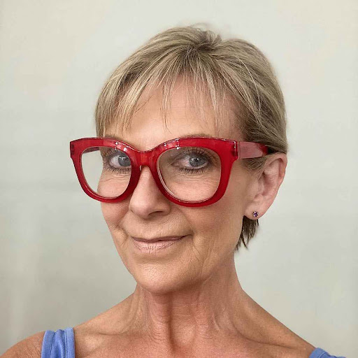 Shaggy Mullet with Aviators for Older Ladies