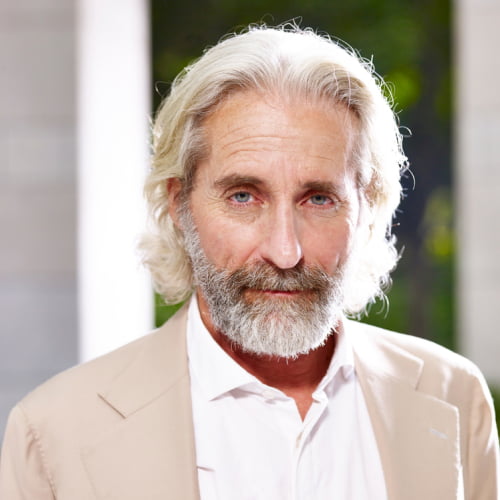 Styling options for a full beard