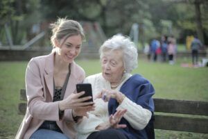 Senior Smartphone Trends to Watch in 2024