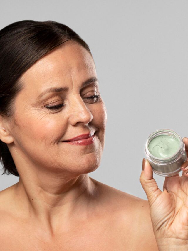 10 Organic Anti-Aging Skincare Products that Return Youth to Your Skin.