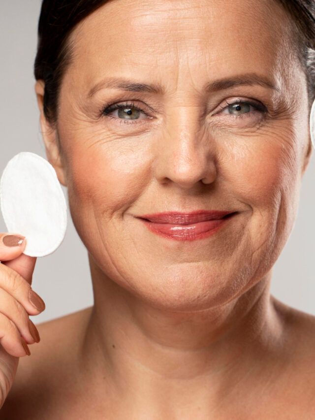 5 Anti-Aging Skin Care Products for Women in Their 60s