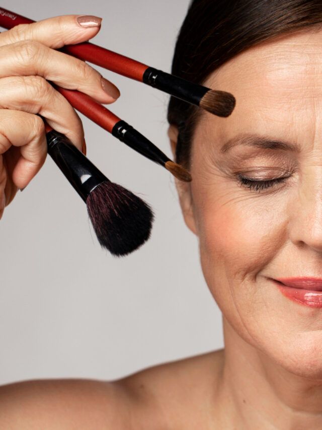 Easy Eye Makeup Tips for Mature Women