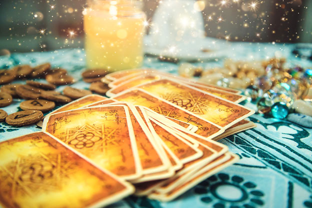 Read Tarot Cards