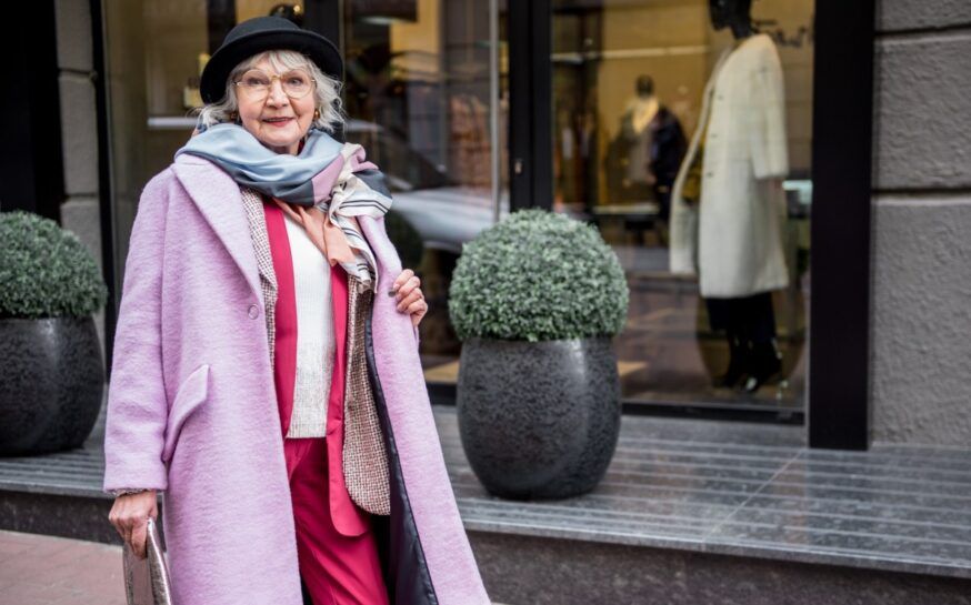 6 Comfortable Travel Outfit Options for Seniors