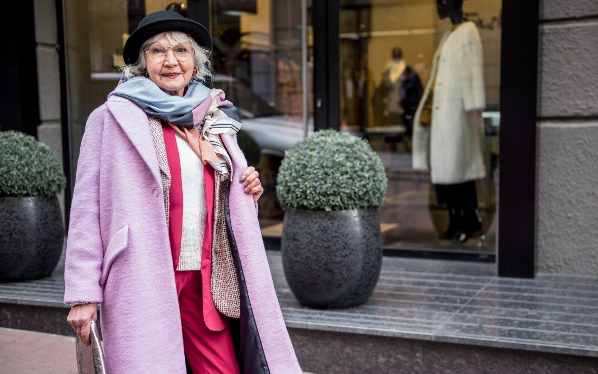 6 Comfortable Travel Outfit Options for Seniors