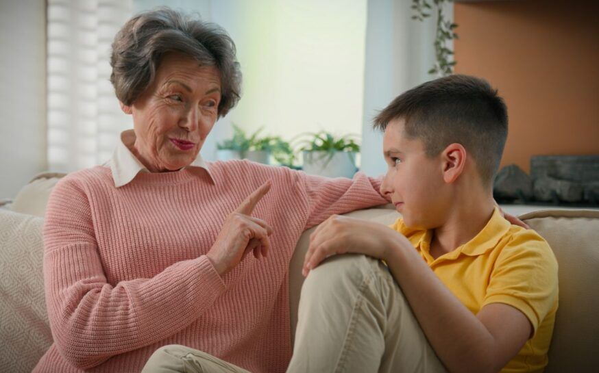 6 Ways to Deal With Parenting Style Differences as a Grandparent