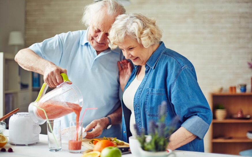 6 Delicious Smoothies That Help Your Skin Shine