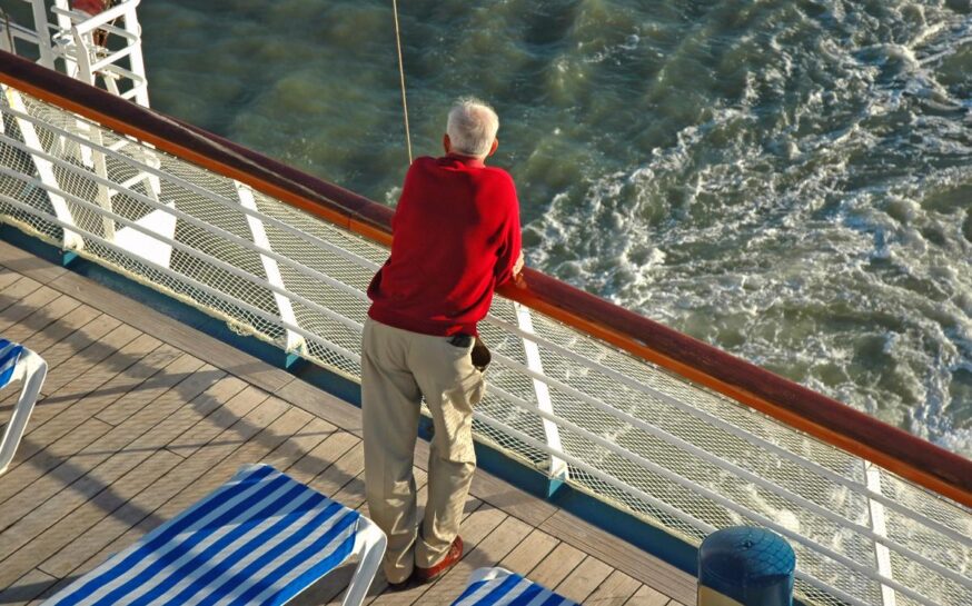 6 Popular Cruise Lines for Singles Over 60