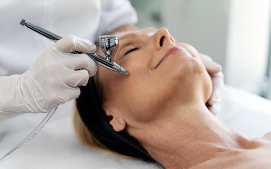 Oxygen Facials – Benefits and Tips for Seniors