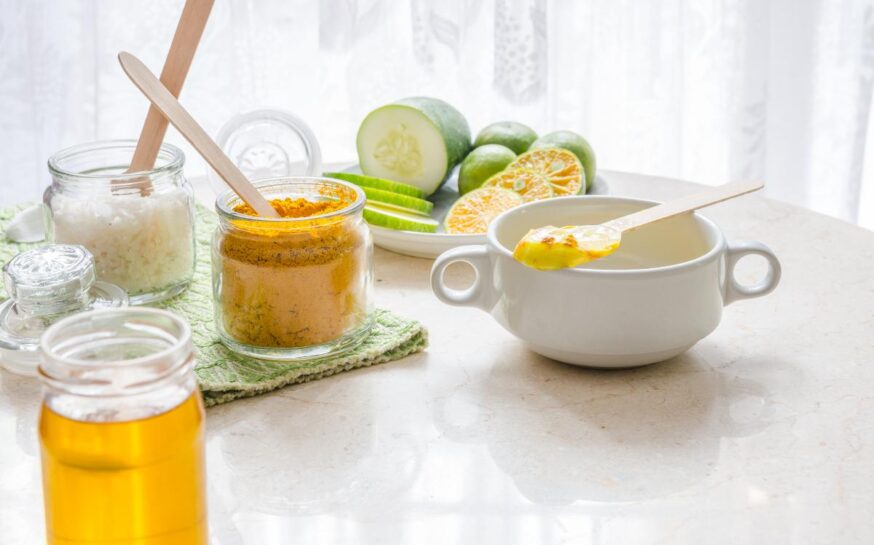 Skin Benefits of Turmeric and Ways to Add It to Your Routine
