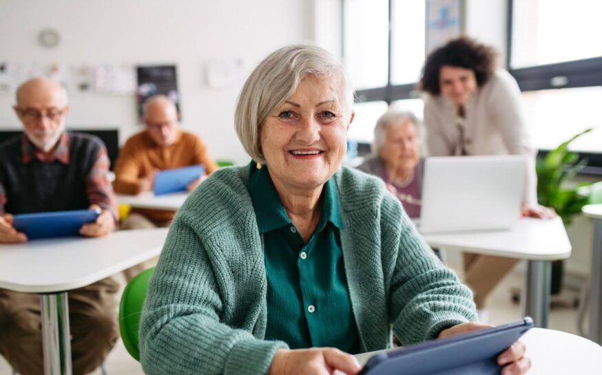 Online Courses for Seniors Who Want to Reskill