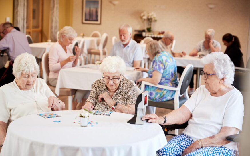 Group Activities That Strengthen Senior Bonds