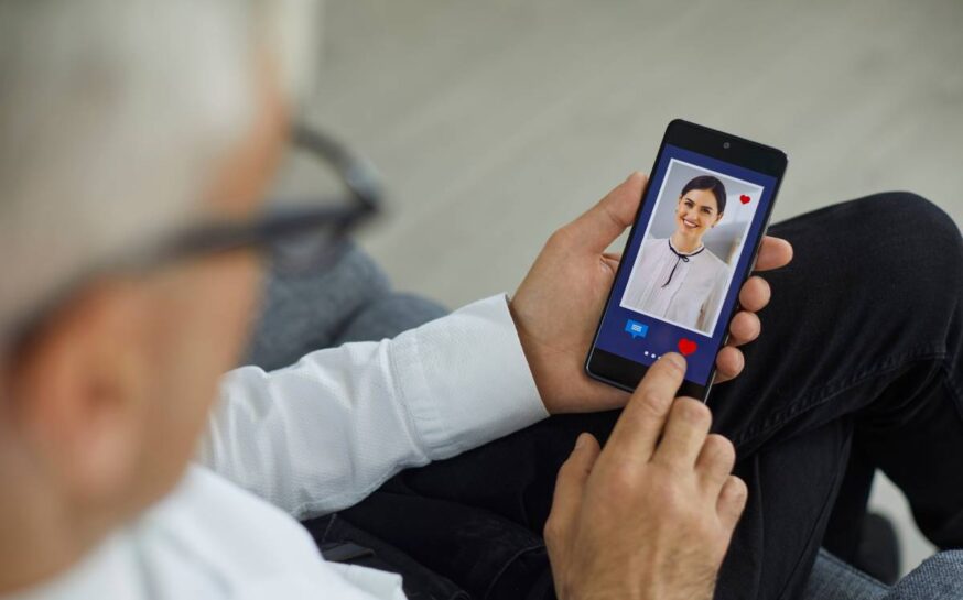 Popular Dating Apps and Websites for Seniors