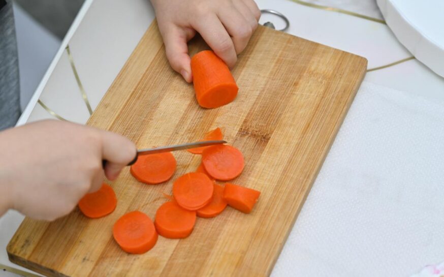 Best Non-Slip Cutting Boards and Tools to Add to Your Kitchenware
